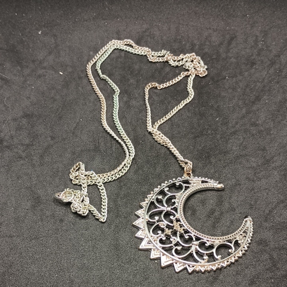 Silver Crescent Moon Pendant Necklace